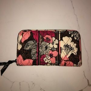 RETIRED VERA BRADLEY MOCHA ROUGE Accordion Wallet